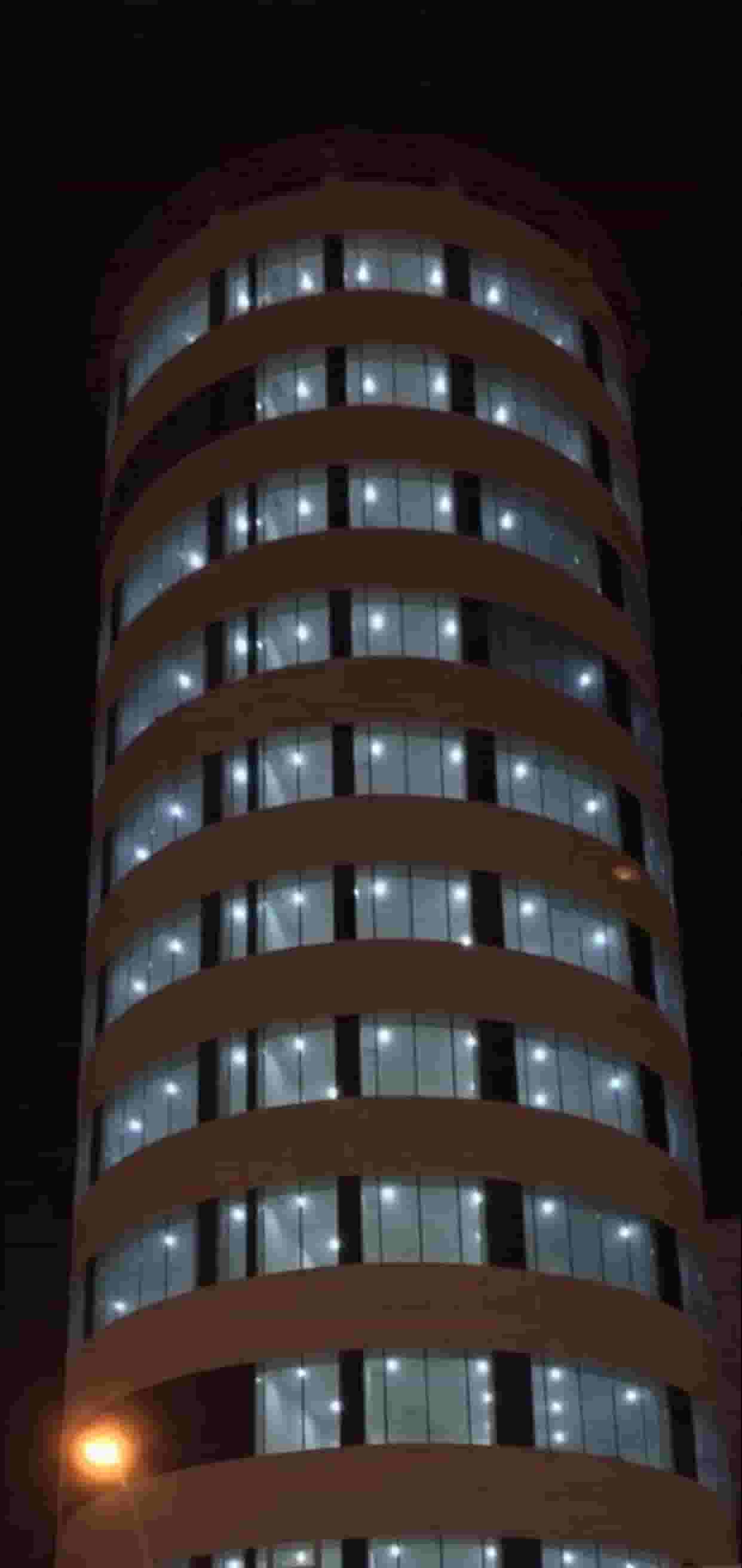 For sale a commercial complex in Salmiya with an area of 670 m