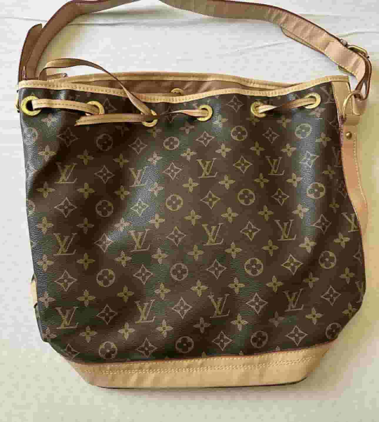 LV bag like new