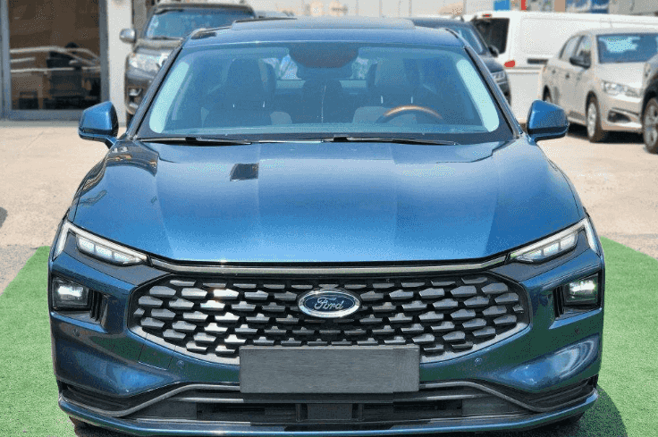 Ford Taurus model 2023