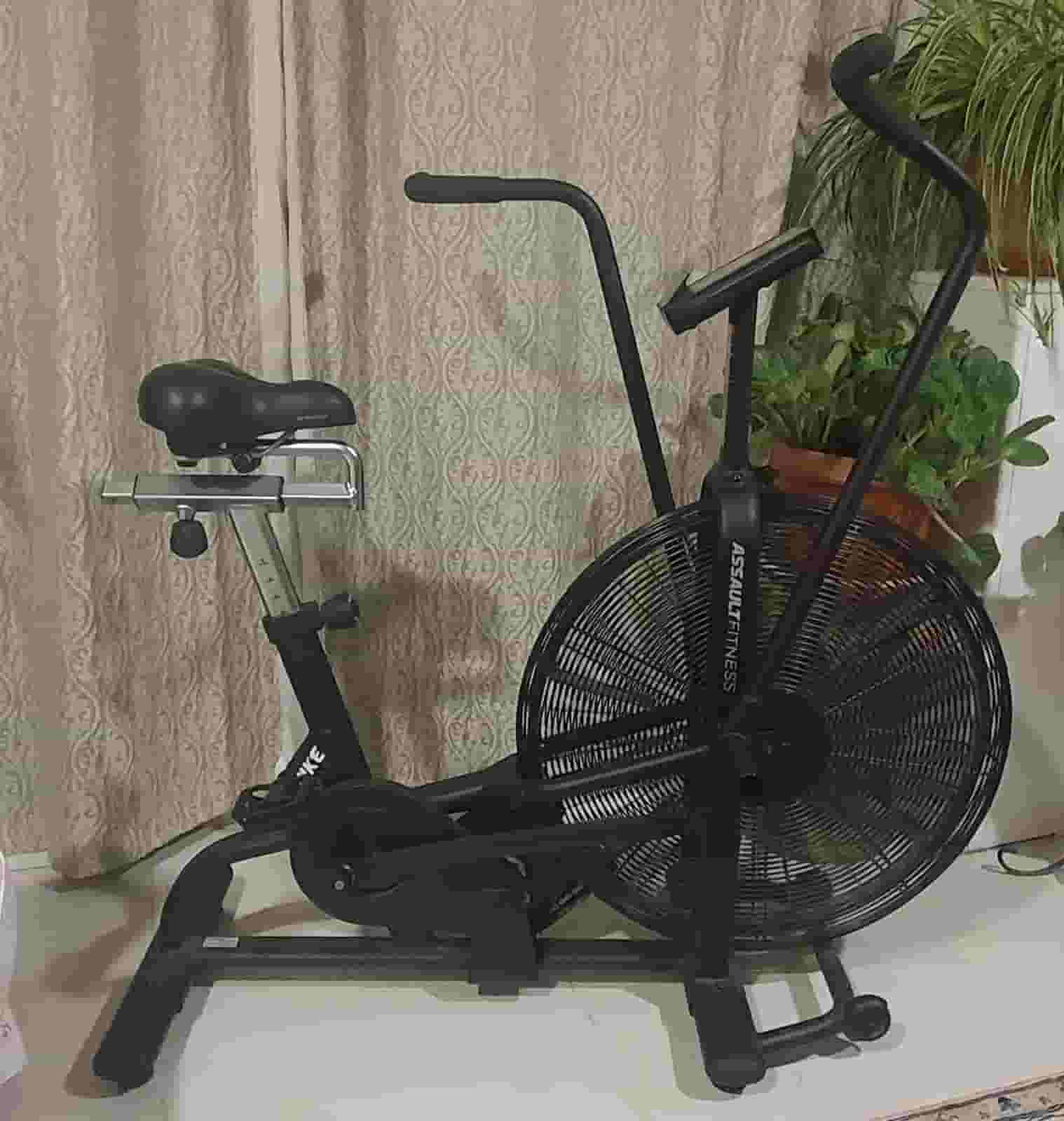 A training bike for cardio exercise