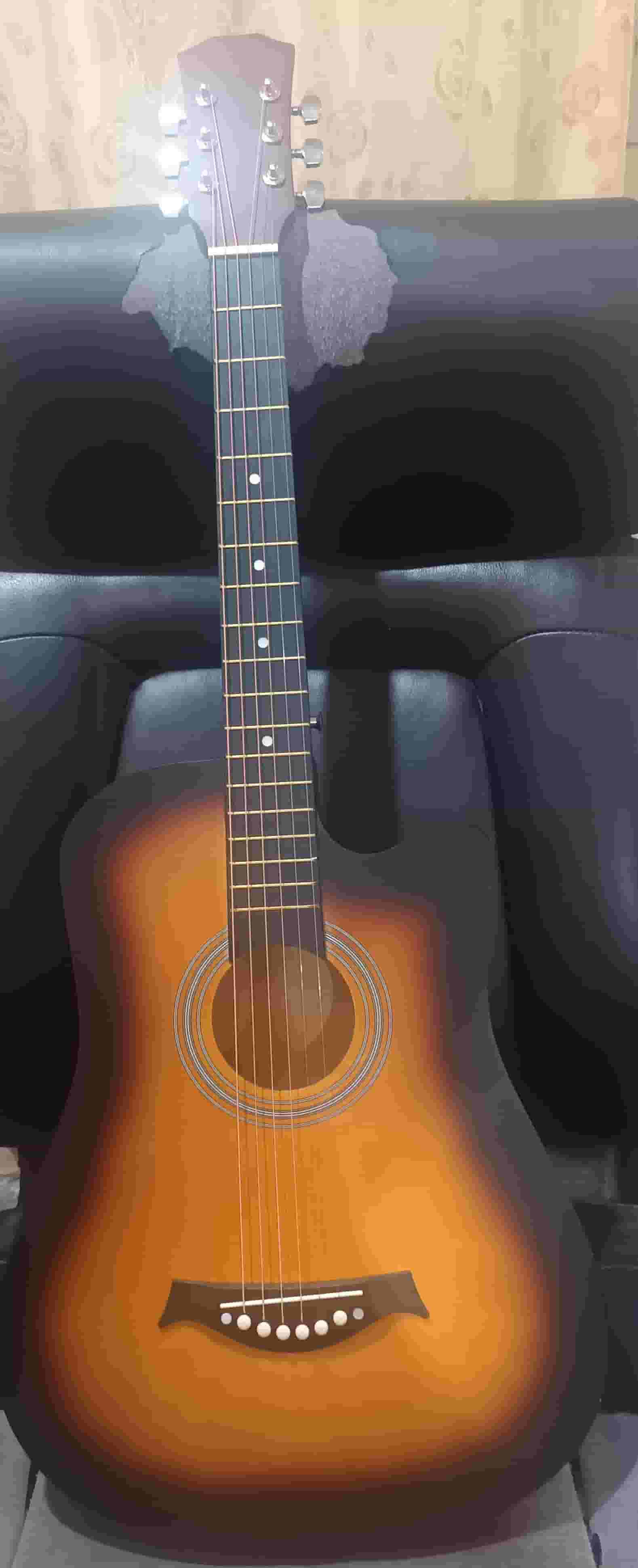 Classic guitar for sale