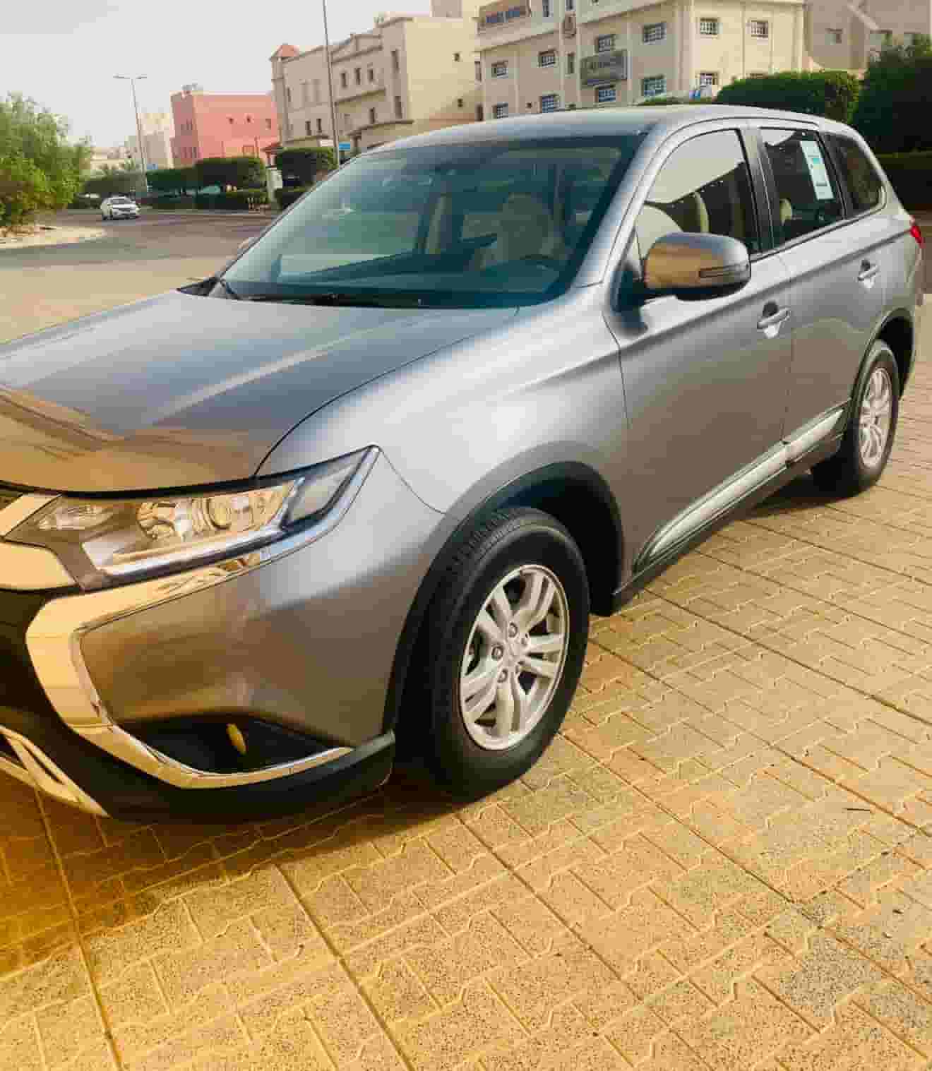 MITSUBISHI OUTLANDER 2022 