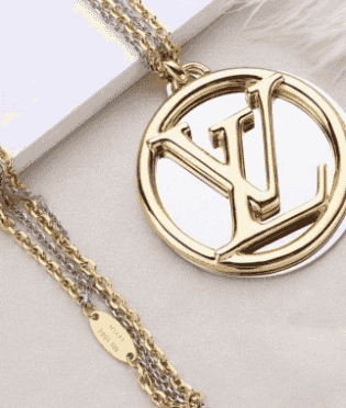The strongest collection of accessories for women