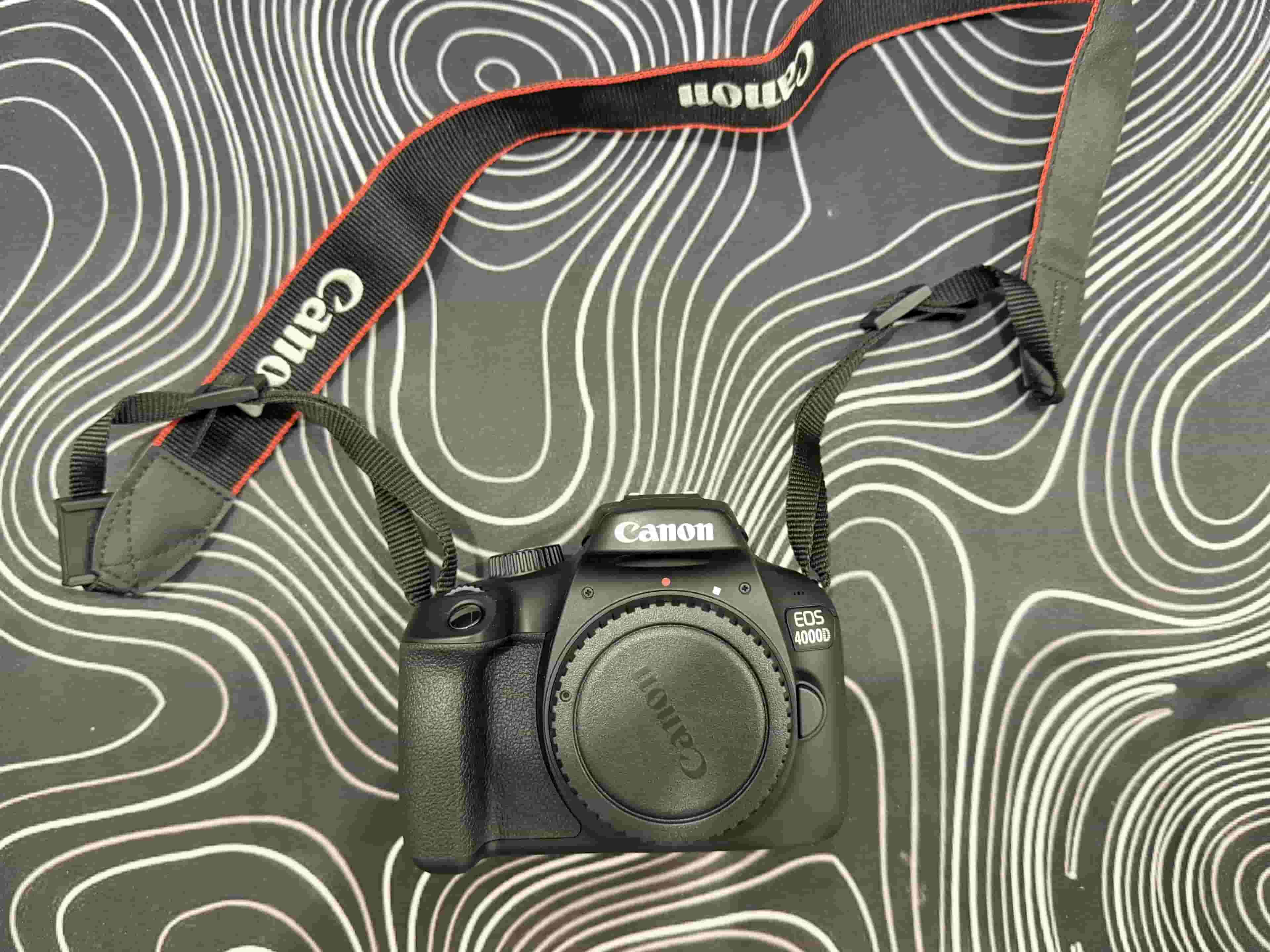 Canon EOS 4000D camera for sale