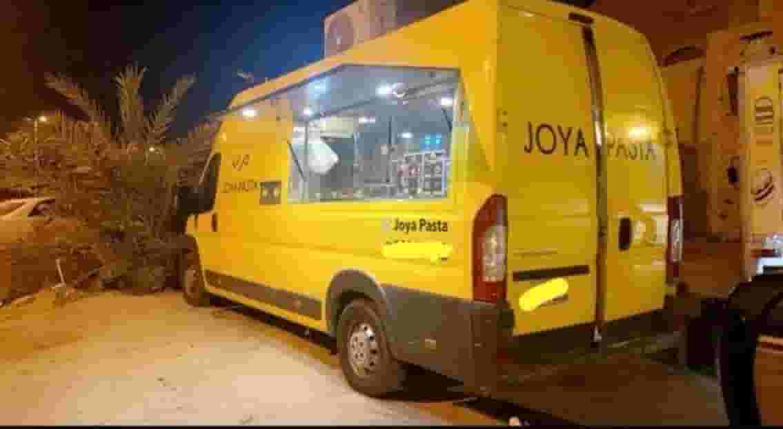 For sale Food Truck Peugeot model 2016 with luxury equipment