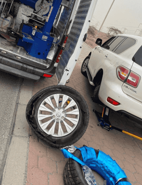 24-hour mobile  bansher  and  garage