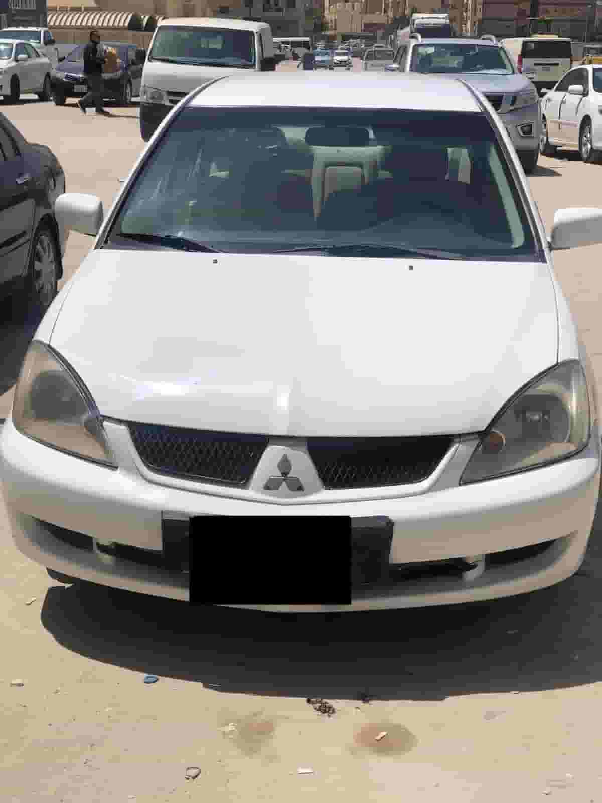 MITSUBISHI LANCER GLX 2010