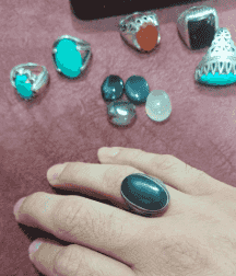  For sale a luxurious set of precious stones