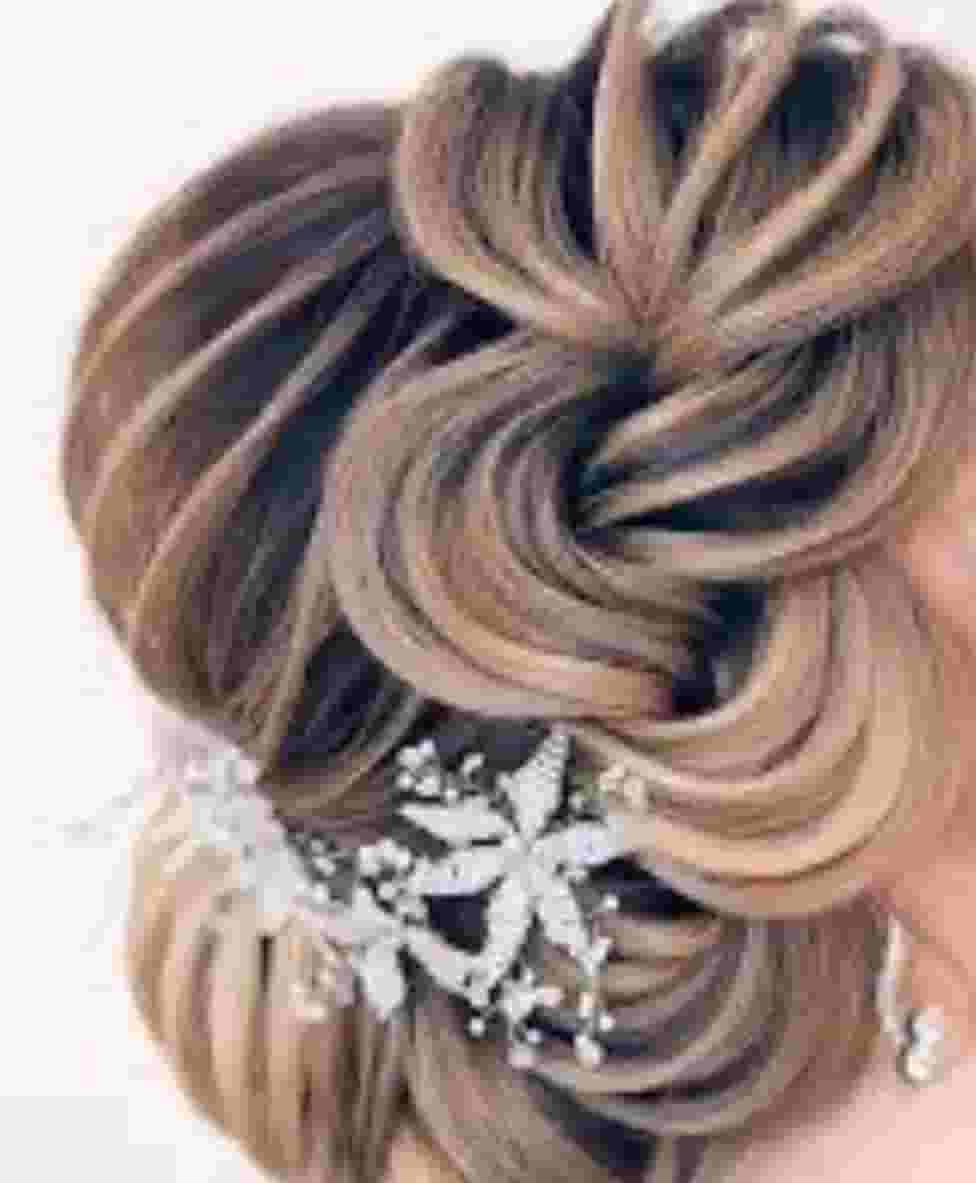 A hairdresser is required for a salon 