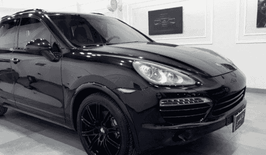 Porsche Cayenne S model 2012