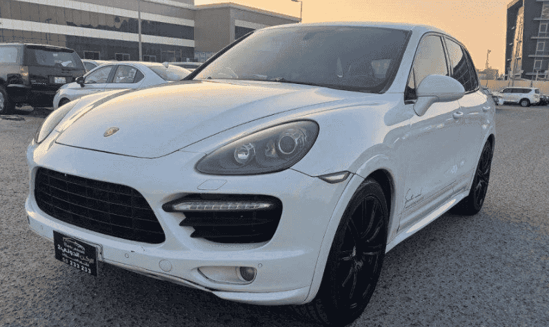 Porsche Cayenne GTS model 2013 