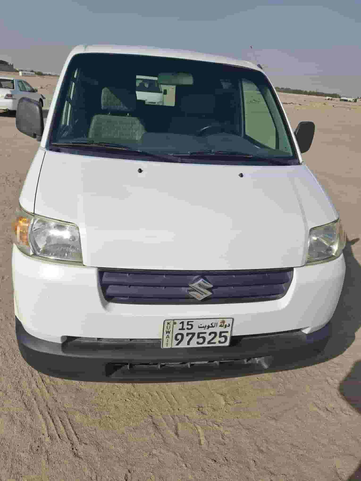 SUZUKI 2017