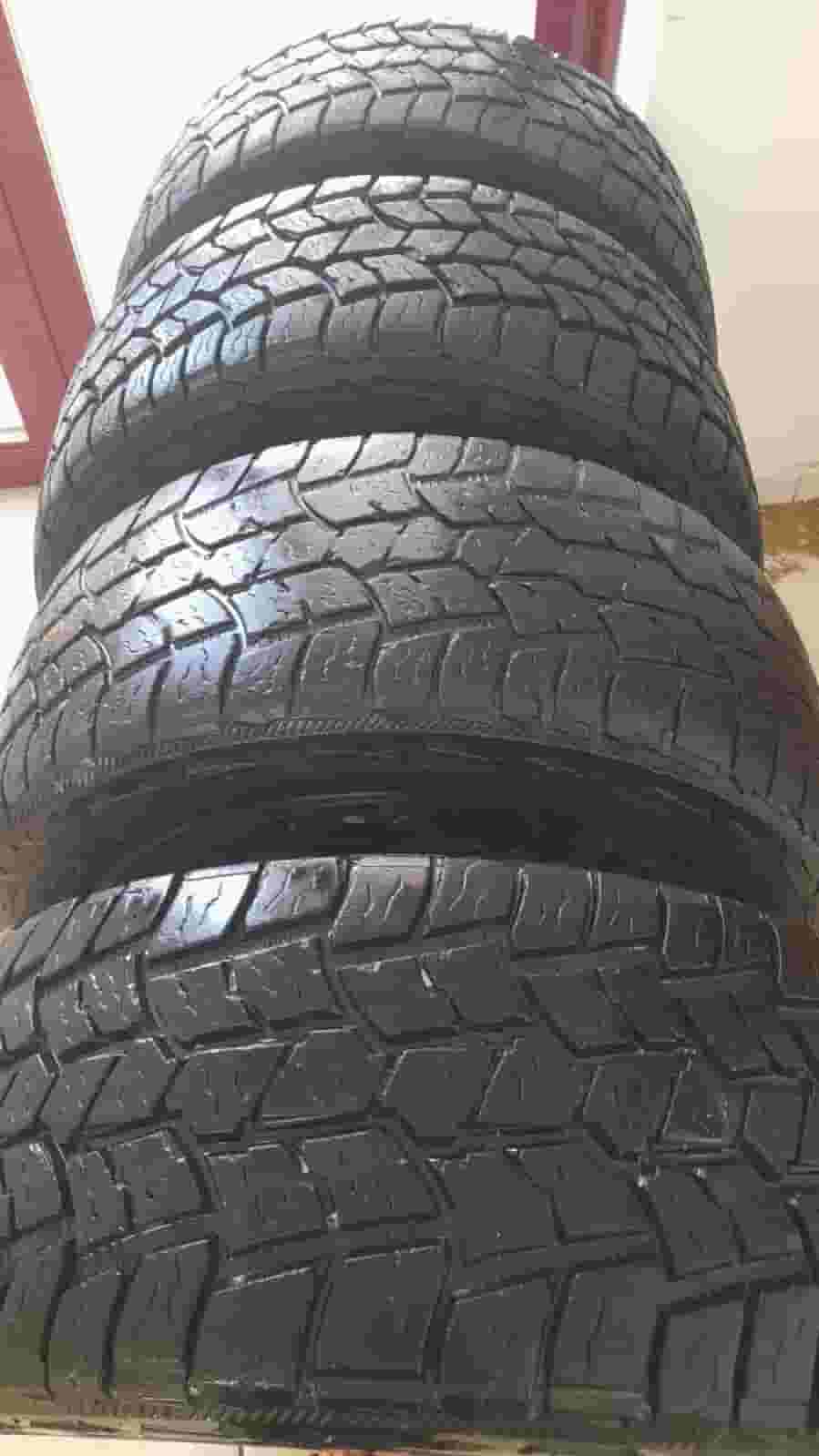 4 Rock Tires Master Craft Corser