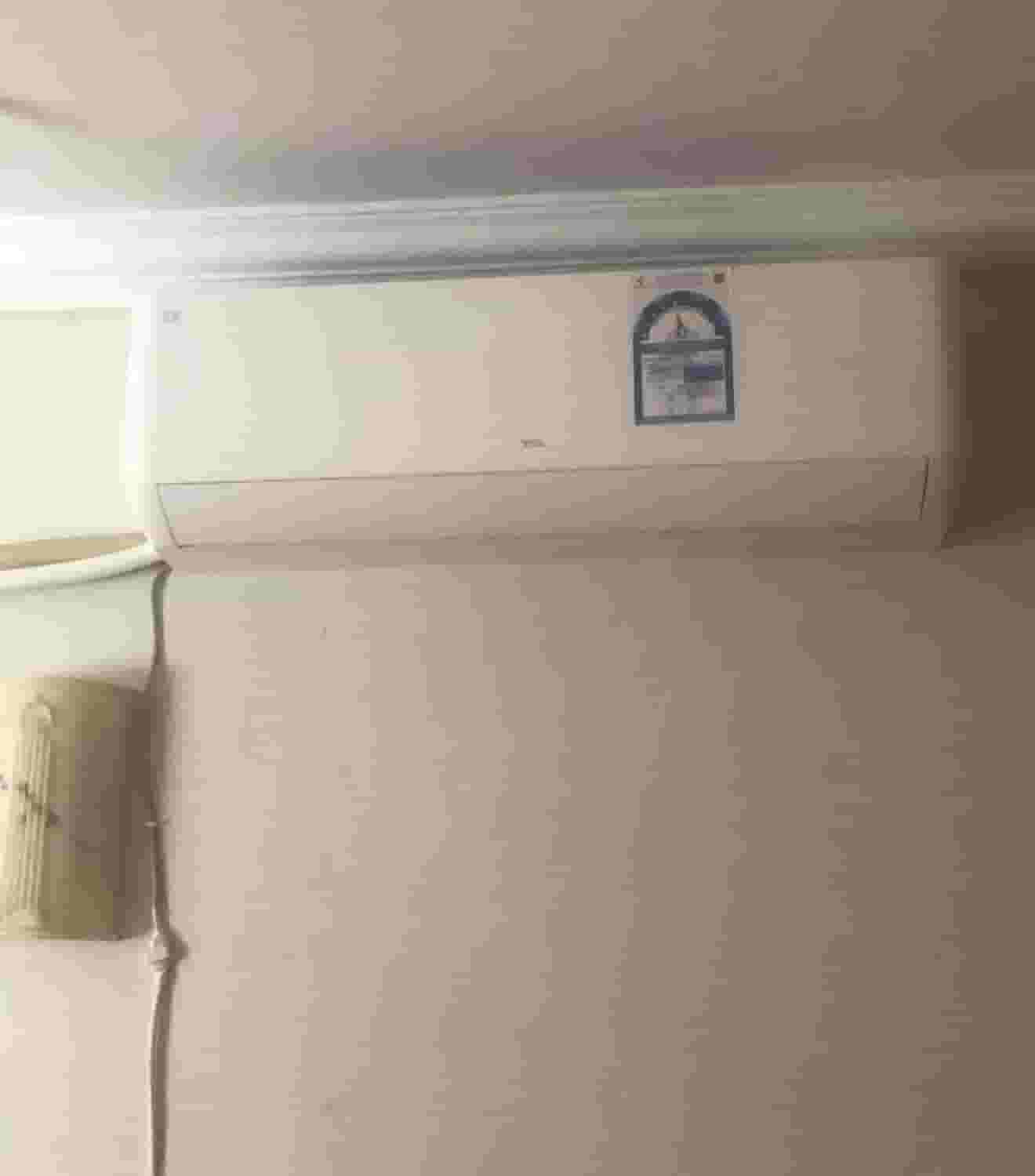 For sale air conditioning, a new unit that has not been used 