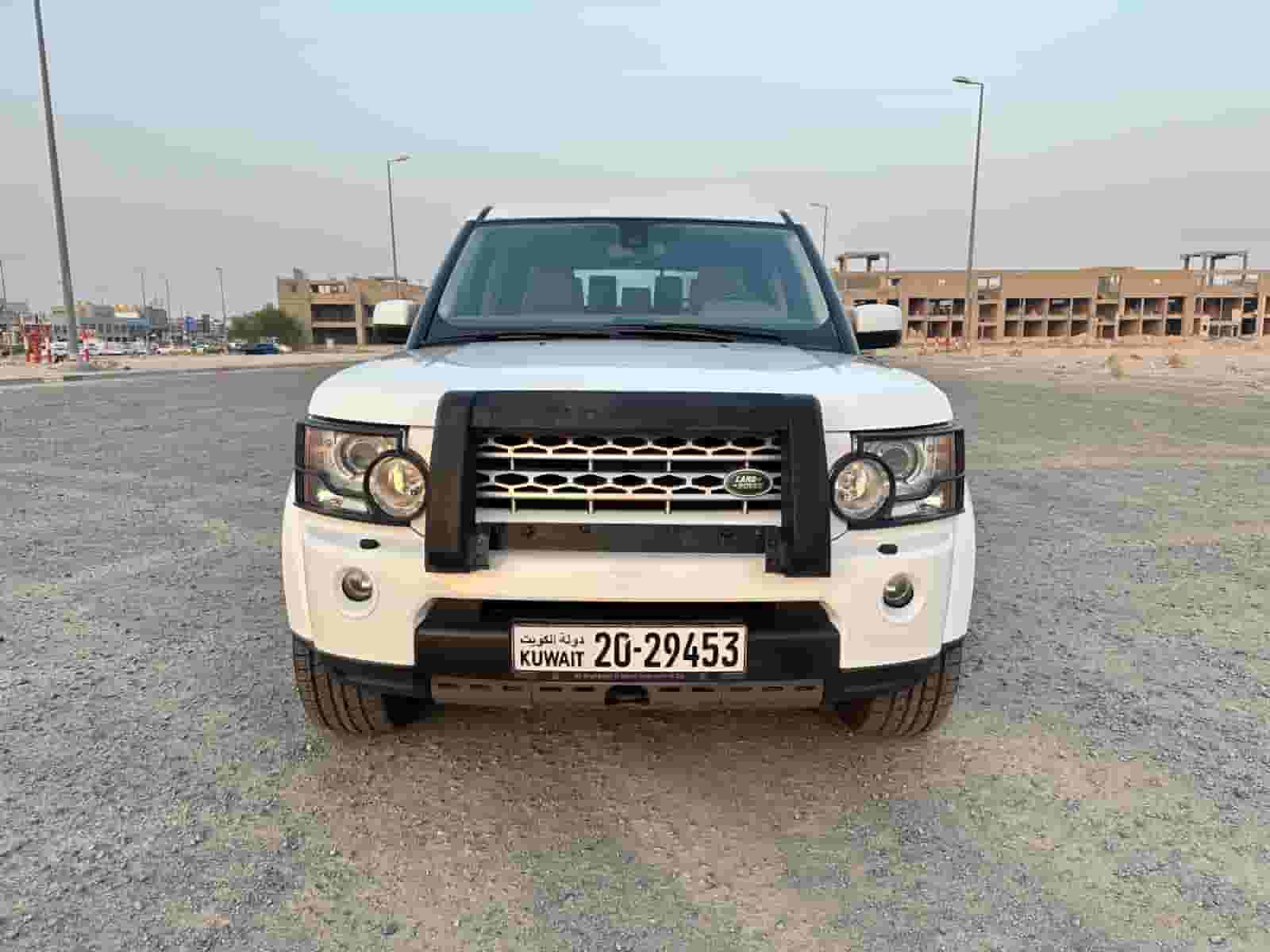 Land Rover Discovery LR4 model 2012