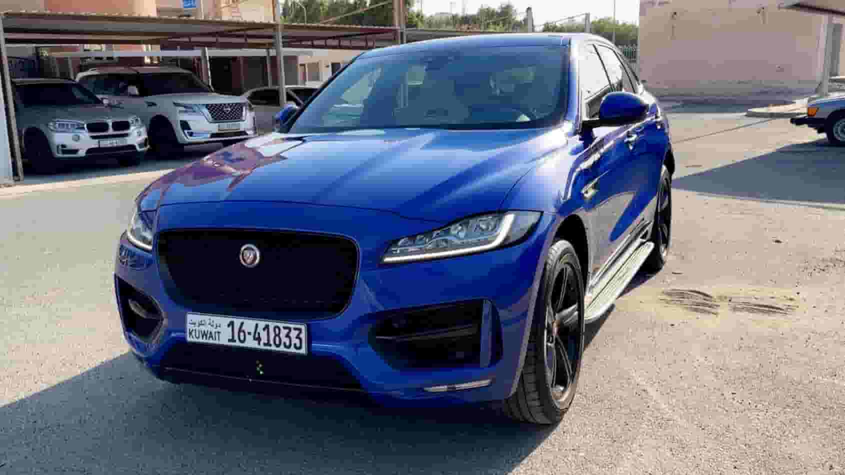 Jaguar F-Pace model 2020