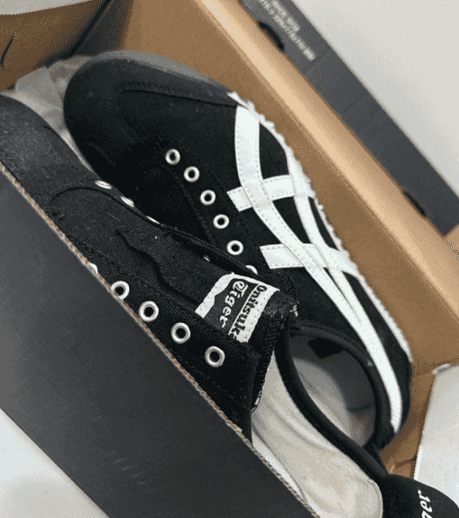 Onitsuka Tiger Shoe, Mexico 