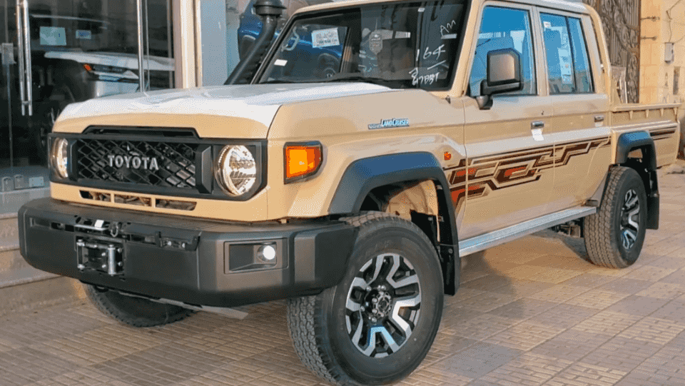 Toyota Shas 2024 for rent