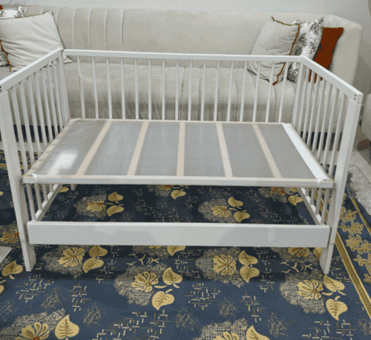 For sale a clean baby bed