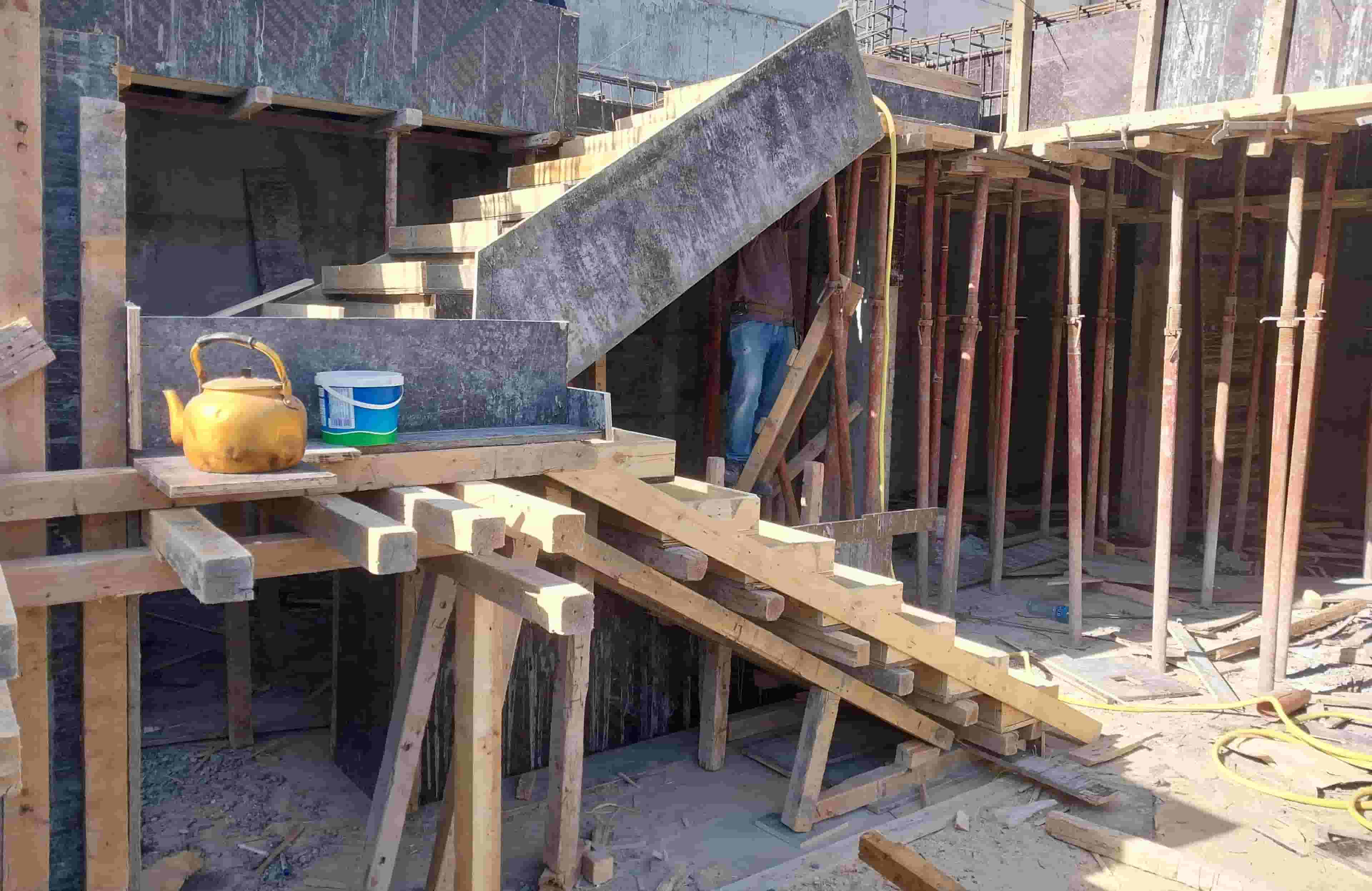 A civil engineer is looking for a suitable job