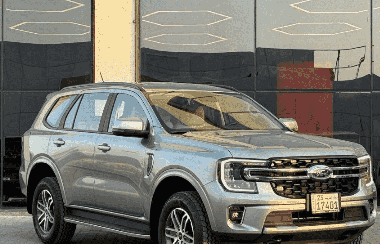 Ford Everest XLT model 2025