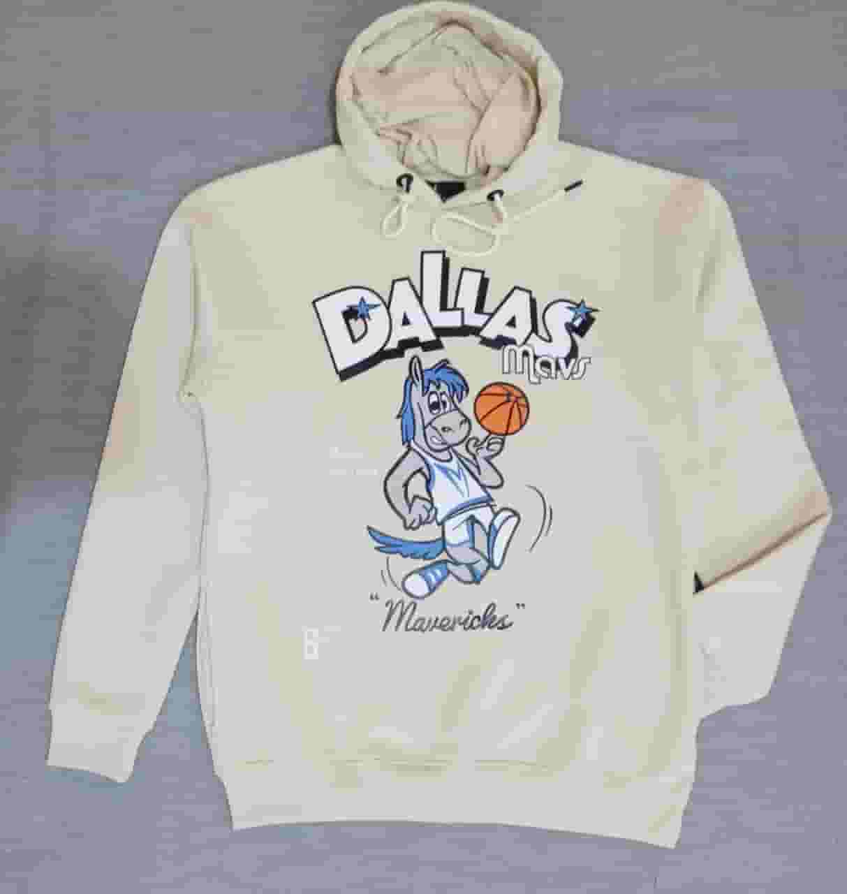  winter sweatshirt