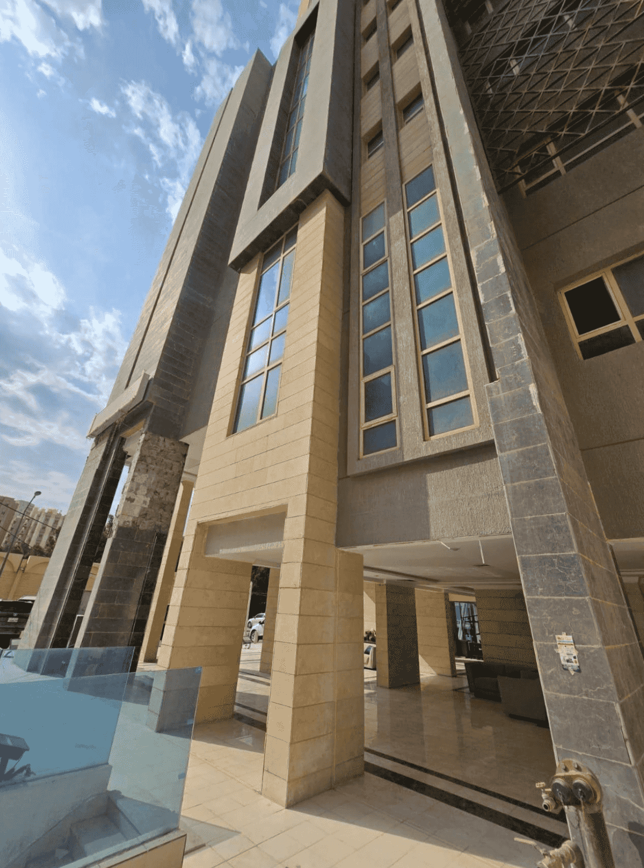 للبيع عمارة في المهبولة المساحة 787م