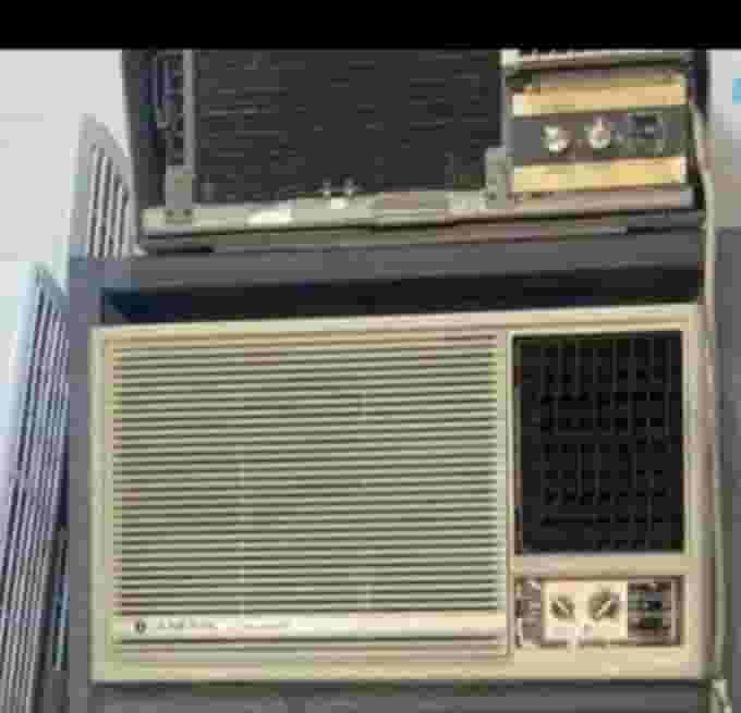 We buy air conditioners, units and appliances