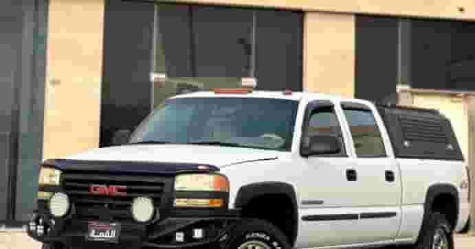 GMC Sierra model 2006
