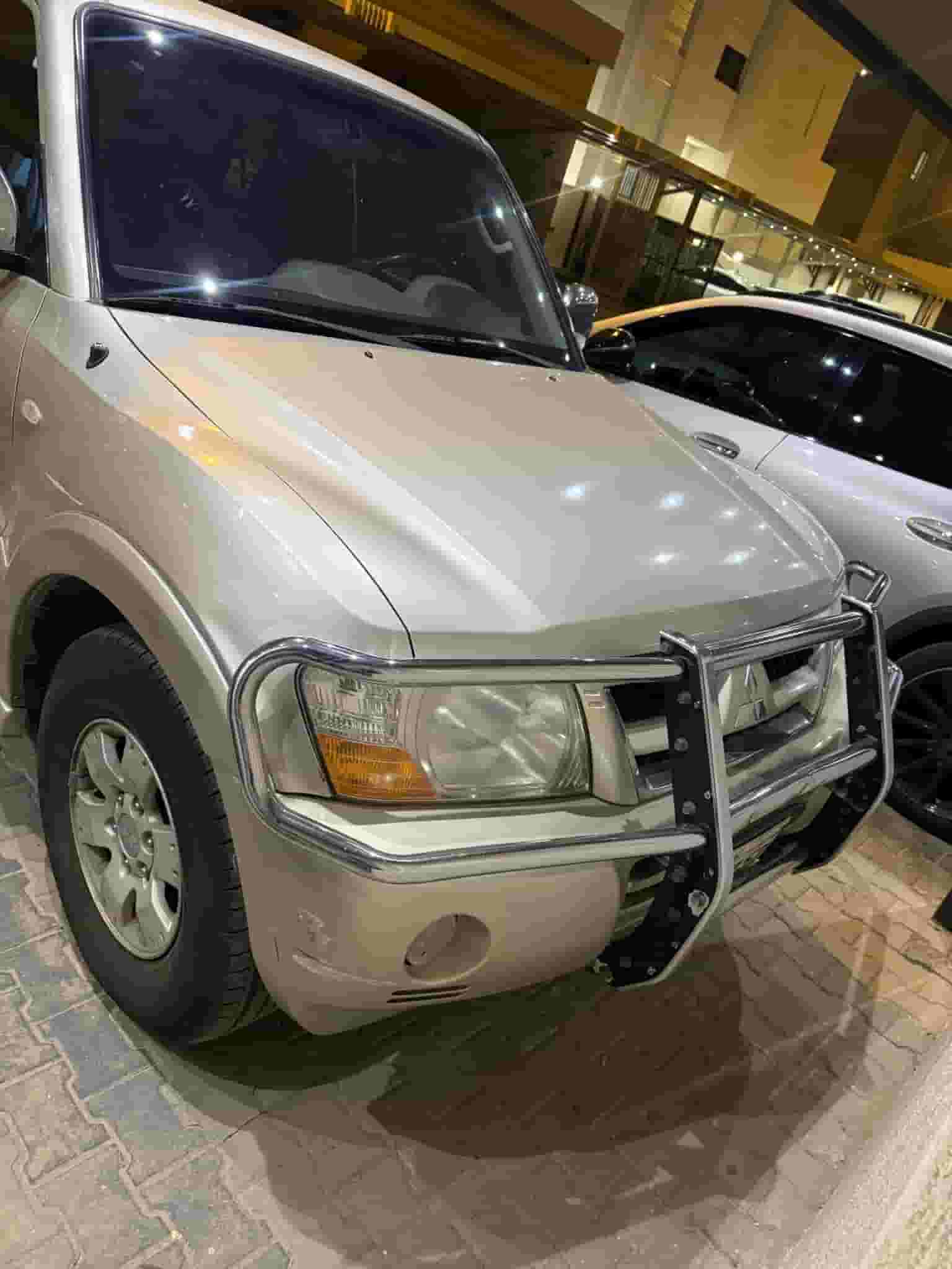ميتسوبيشي باجيرو ٢٠٠٤ 