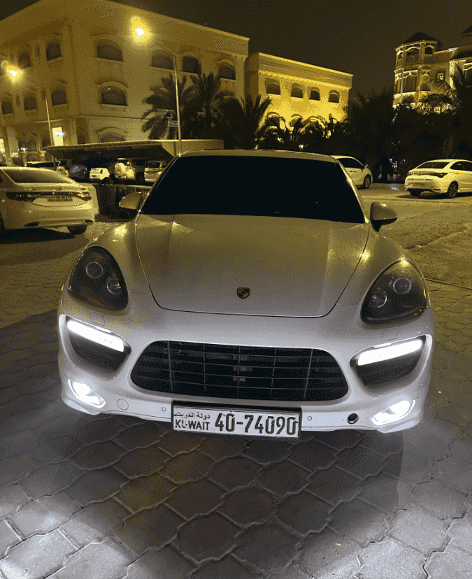 Porsche Cayenne GTS 2014 