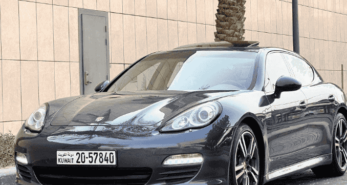  Porsche Panamera model 2013