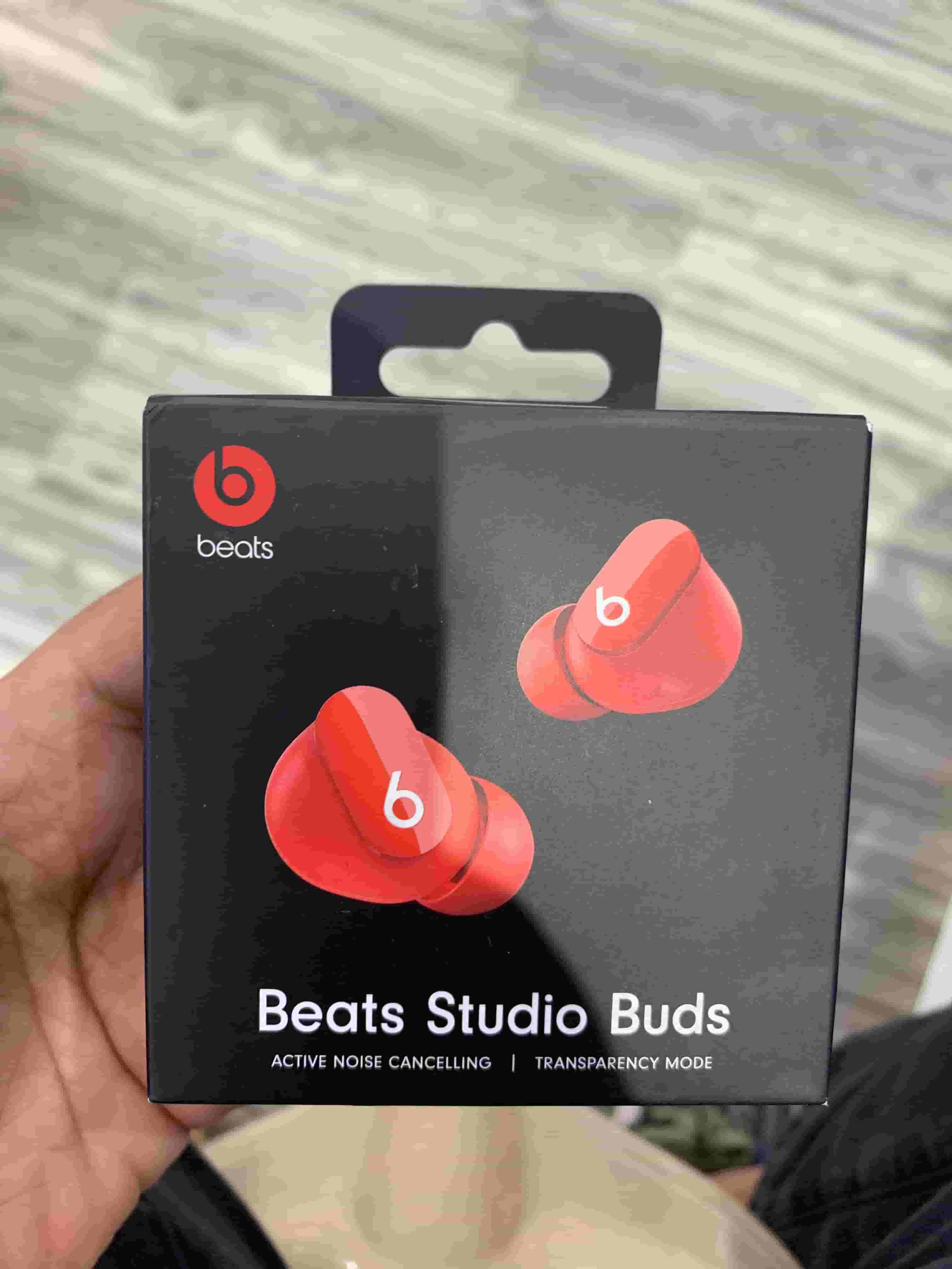  For sale: Beats Studio - red
