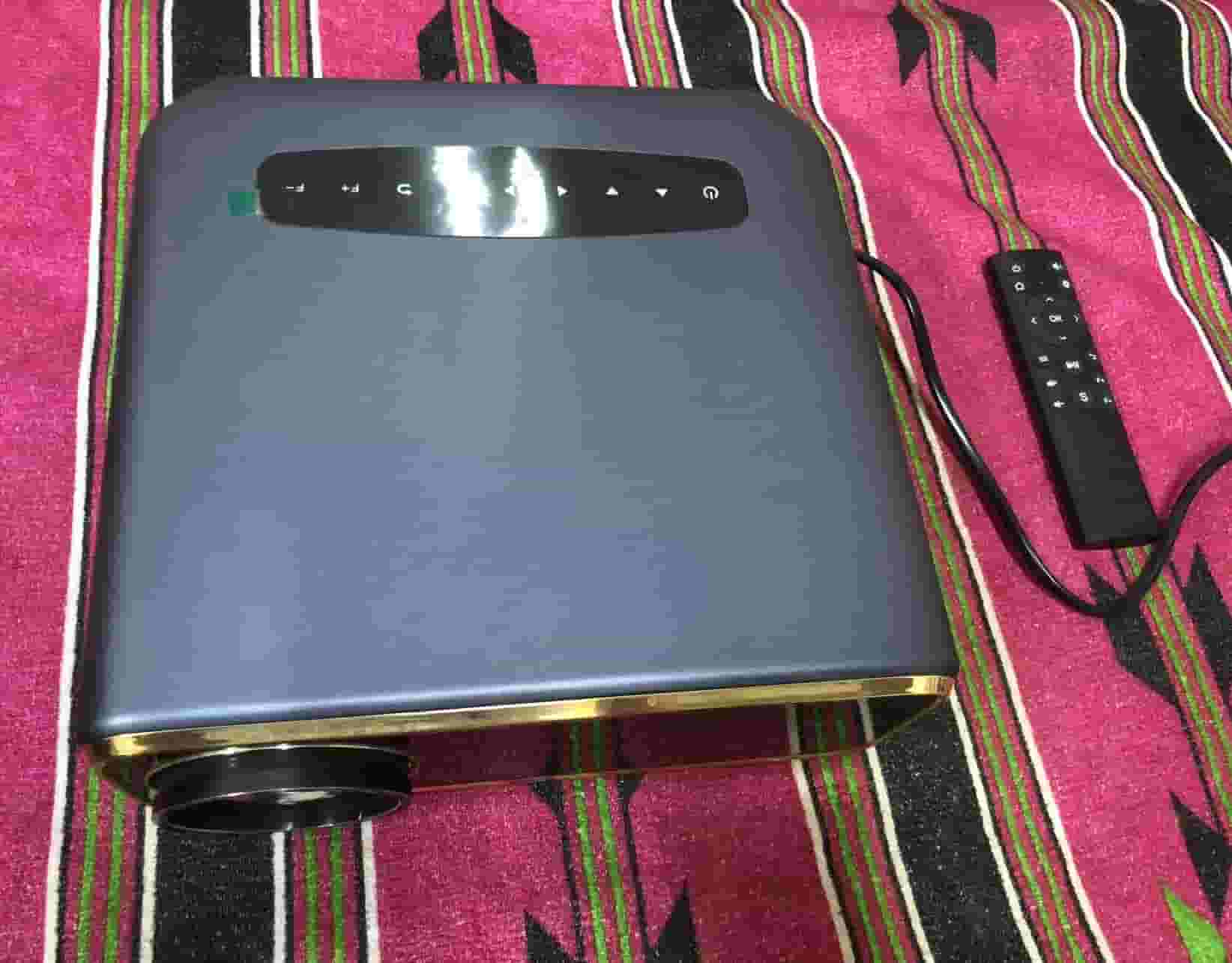Excellent quality projector, high sound