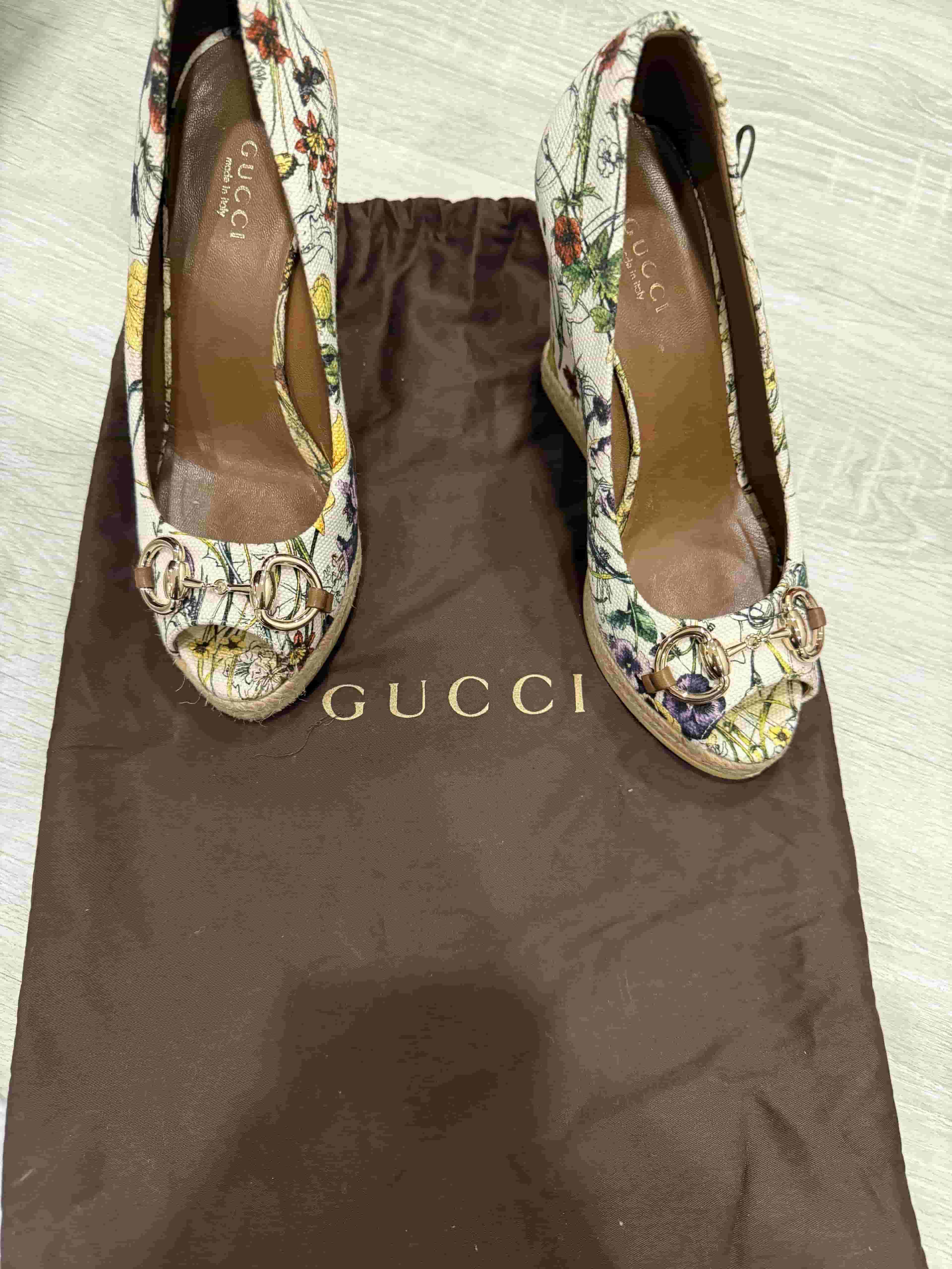 guccl women's heel