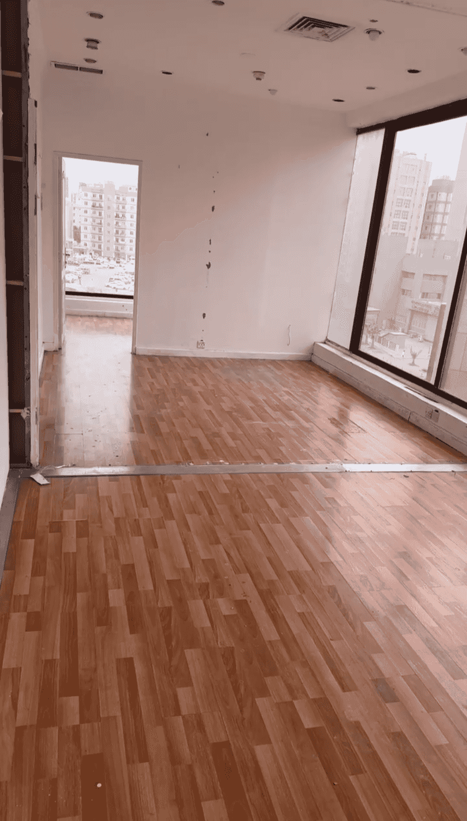 For rent a large office in a great location around Beirut Street 110 m