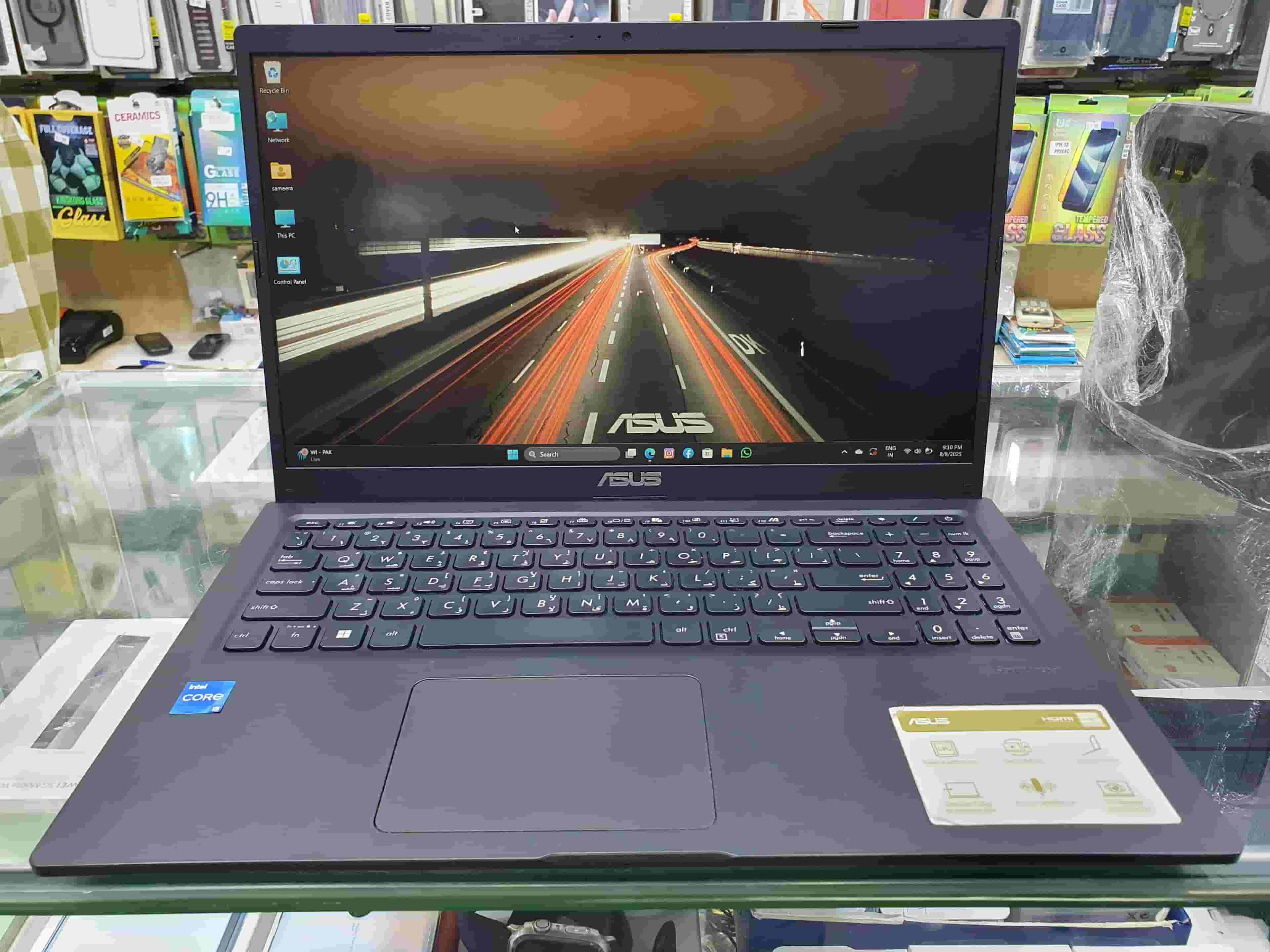 Asus Vivobook Sonic Master Laptop 