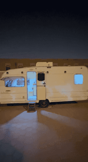  European caravan model 2003