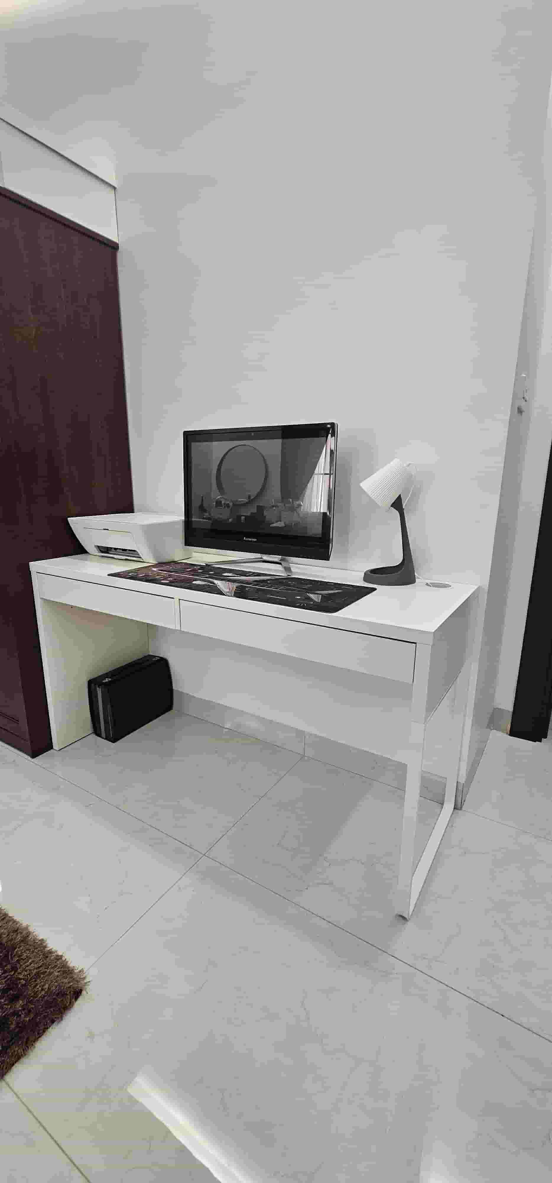Ikea white desk
