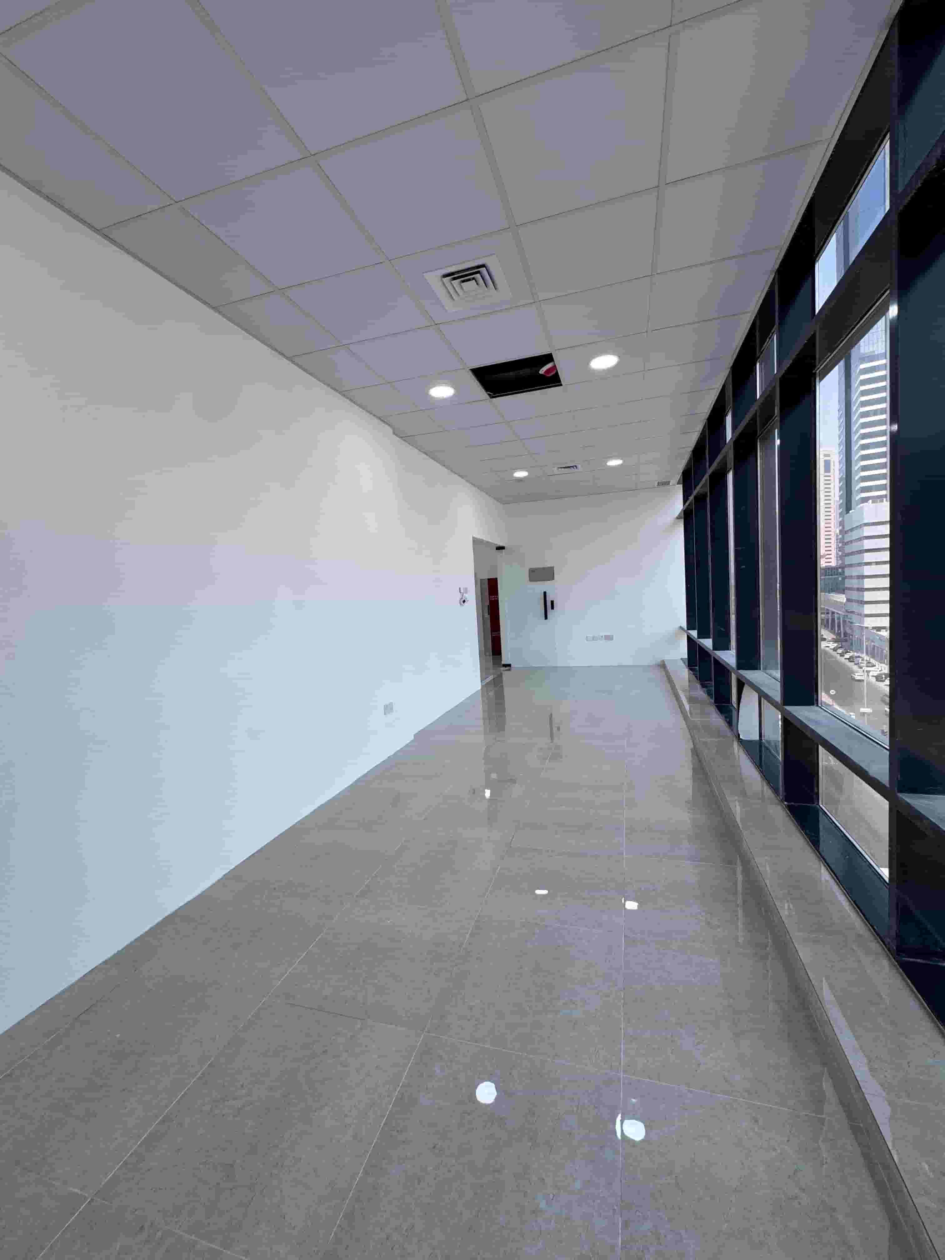 Commercial floor for rent in Qiblah