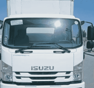 For rent half lorry box closed 2023