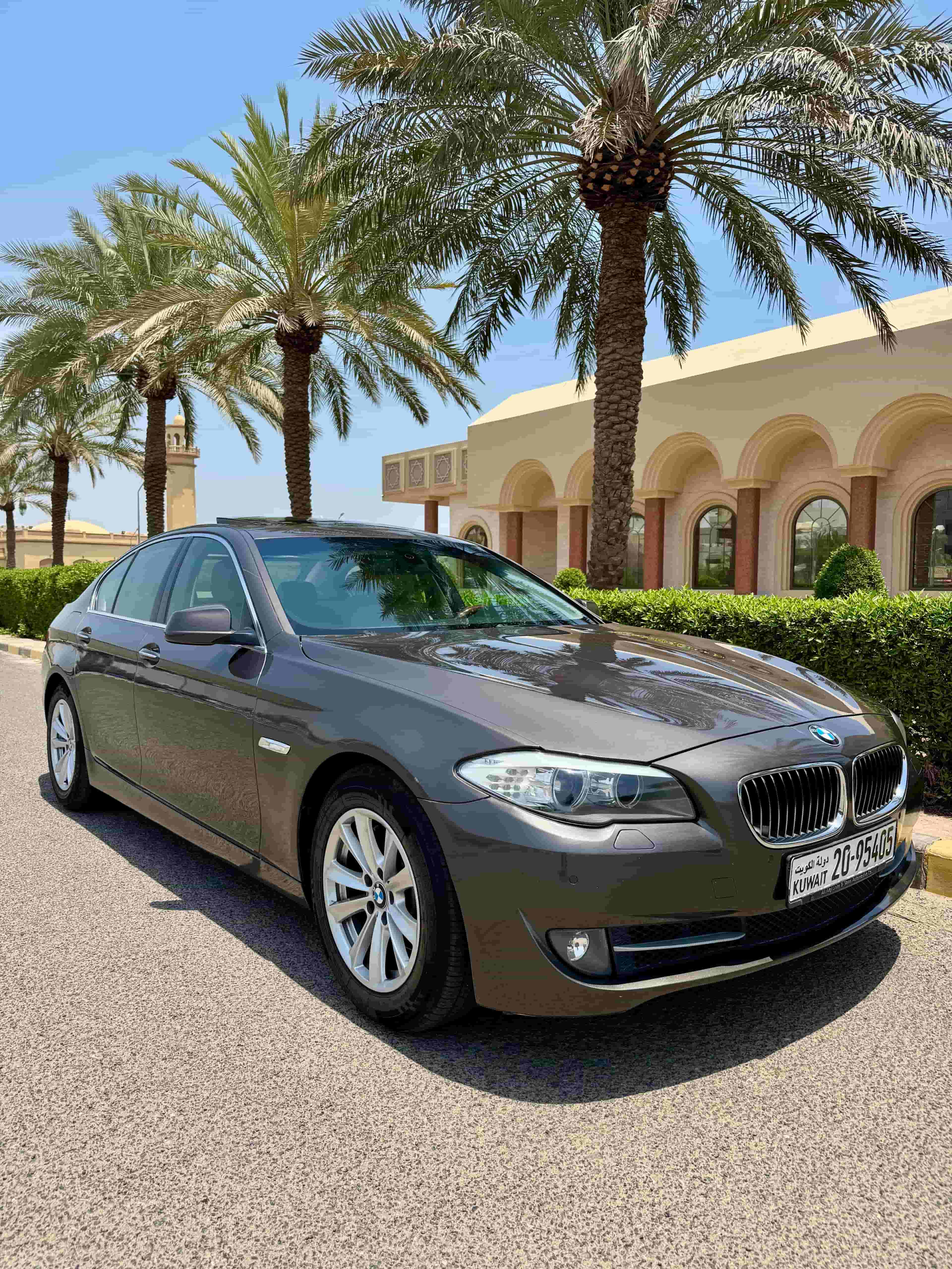 BMW 520i - full option - 2013