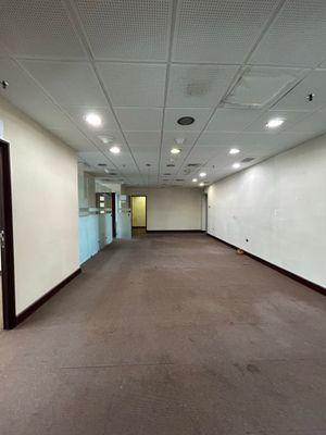 Commercial floor in the east, 326 meters