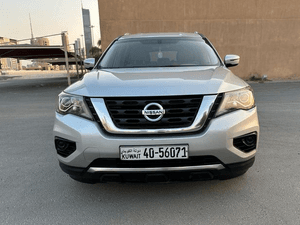 Nissan Pathfinder 2018 in rare condition