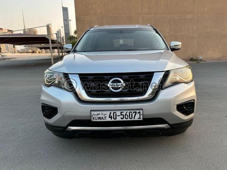 Nissan Pathfinder 2018 in rare condition 0