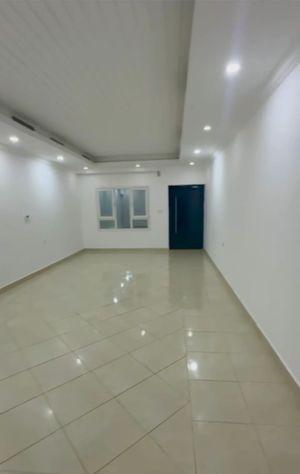 Spacious apartment in Rumaithiya, 3 rooms