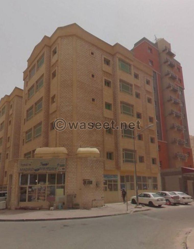 For sale a building in Mahbulah Q1 0