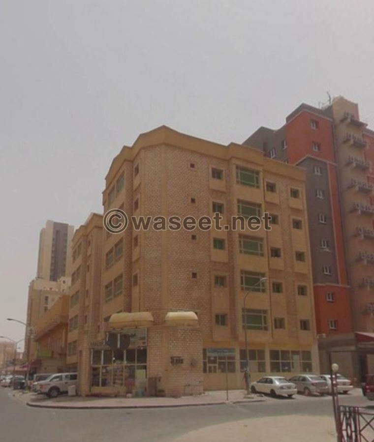 For sale a building in Mahbulah Q1 1