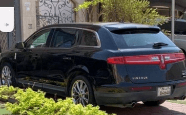 Lincoln MKT model 2010