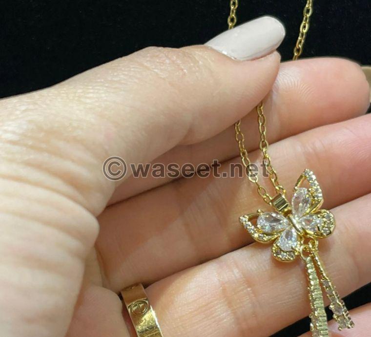 Excellent gold necklaces 6